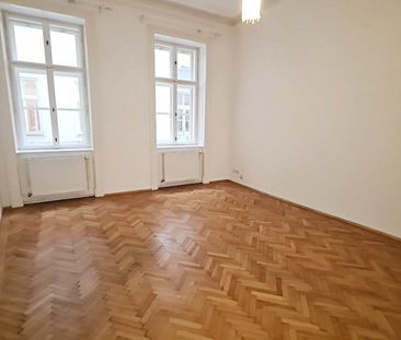 INNENSTADTLAGE, Spiegelgasse, 95 m2 Altbau mit Balkon, 2 Zimmer, Ko... - Photo 5