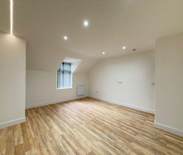 2 bedroom maisonette to rent - Photo 2