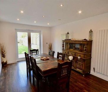 South Park, Lincoln, LN5 - Photo 2