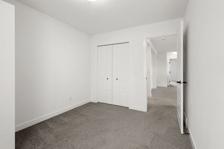 161 Lucas Crescent Northwest, Calgary - Photo 5