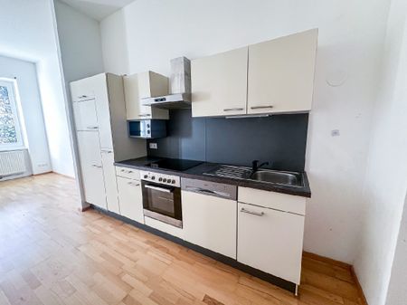 Mietwohnung in Bad Gleichenberg: Lichtdurchfluteter Altbau-Charme…! - Photo 4