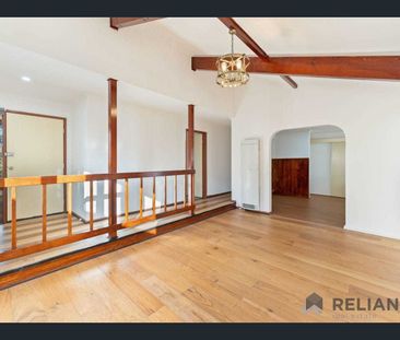 Stunning Family Home - Photo 3