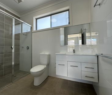 50 Karibi Lane, ROUSE HILL NSW 2155 - Photo 3