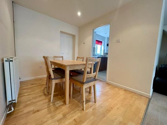 3 bedroom semi-detached house to rent - Photo 1