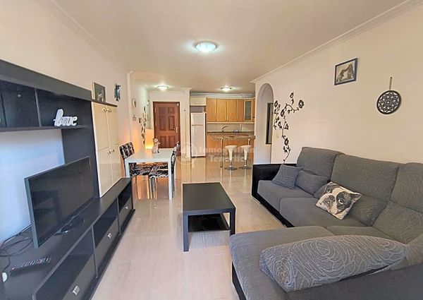 Se alquila en La Camella apartamento de 1 dormitorio