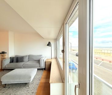 Gemeubeld 3-slaapkamer appartement met frontaal zeezicht! - Foto 1