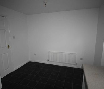 2 bed Semi-detached House - Photo 2