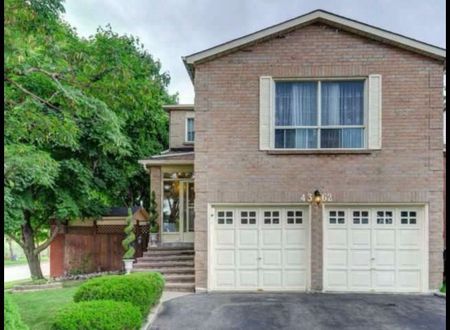For Lease - 4362 Waterford Crescent, Mississauga, Ontario - Photo 4