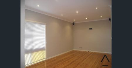 SPACE, STYLE, LOCATION - AMAZING! - Photo 3