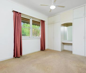 WELL-PRESENTED 3X1 HOME - Photo 4