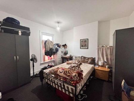 Colenso Road, Ilford, IG2 - Photo 4