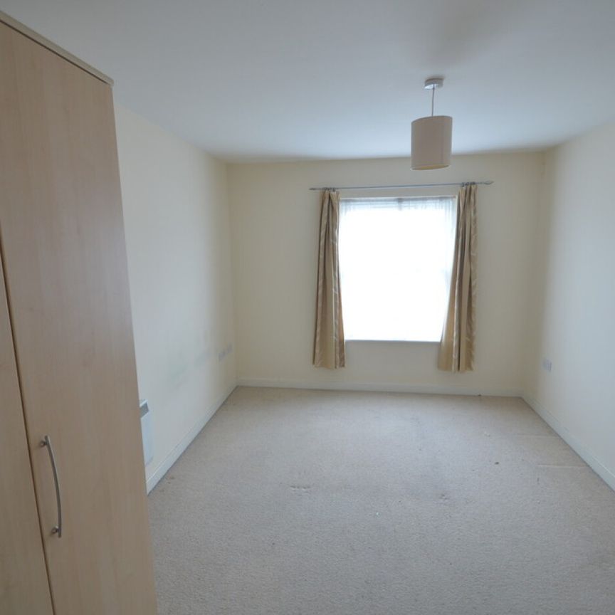 2 bedroom Apartment - MERRIFIELD COURT, WELWYN GARDEN CITY. - Photo 1