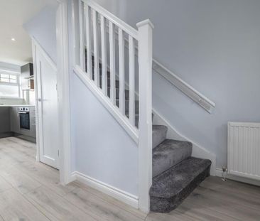 3 bedroom semi-detached house to rent - Photo 3