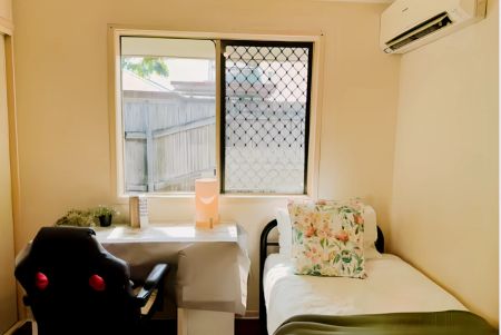 3 bed 1 bath - Photo 2