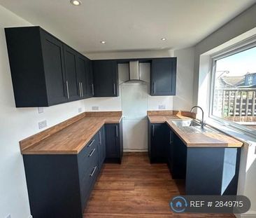 4 bedroom terraced house to rent - Photo 4