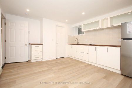 For Lease - 619 Merton Street Unit# Bsmt 1, Toronto, Ontario - Photo 2