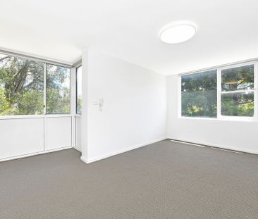 North facing 1 bedroom - Photo 4
