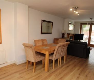 27 Park View, River Road, Ashtown, Dublin 15, D15KT91 - Photo 1