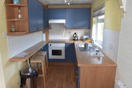 Castle Mead, Narberth, SA67 - Photo 3