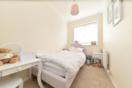 Tamar Close, Stevenage, SG1 - Photo 3