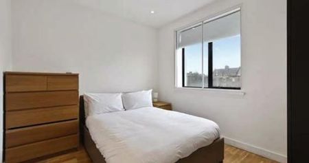 2 Bed Flat, Noko, W10 - Photo 3