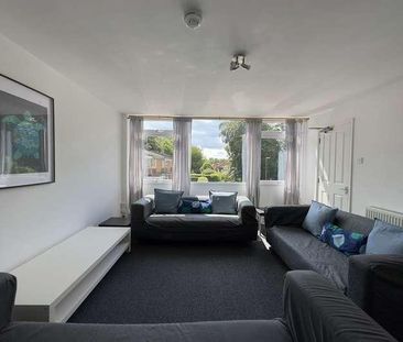 Sparkford Close, SO22 - Photo 2