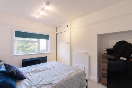 3 bedroom semi-detached house to rent - Photo 4