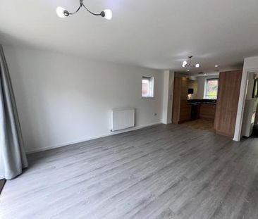 3 bedroom terraced house to rent - Photo 4