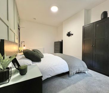 Stunning shared house on Wilderspool Causeway! Room 1 - Photo 5