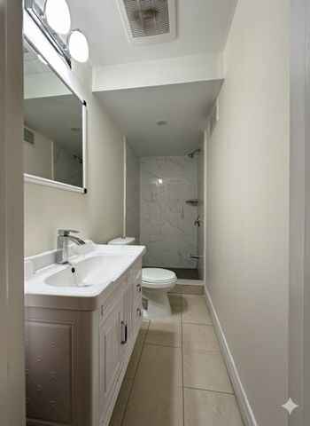 For Lease - 242 Fairglen Avenue, Toronto, Ontario - Photo 5