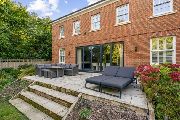 A beautifully designed residence located within a private development of just three homes. - Photo 1