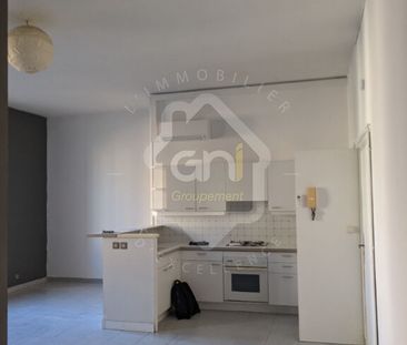 Arles, T2 au 1er étage de 50m², - Photo 2