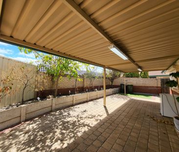 🏡 Charming 3-Bedroom Unit in Beechboro! - Photo 4