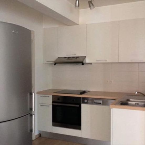 Appartement te huur - Photo 1