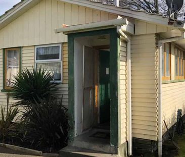 Te Takinga Sweetheart! - Photo 3