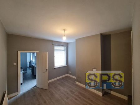 3 bedroom terraced house to rent - Photo 3