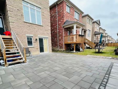 For Lease - 25 Clara May Avenue Unit# Bsmt, East Gwillimbury, Ontario - Photo 4