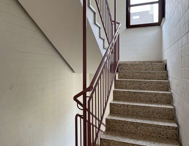 WBS ERFORDERLICH! SCHÖNE 2-ZIMMERWOHNUNG MIT BALKON & AUFZUG IN WUPPERTAL-NORDSTADT - Photo 1