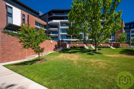 Stylish Ground Floor Two-Bedroom Apartment - Photo 3