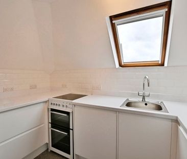 Russell Court , Midhurst - Photo 5