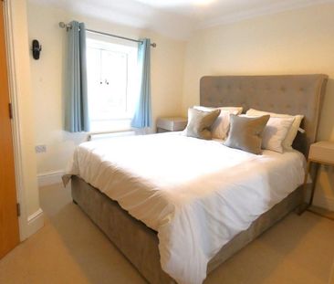 2 bedroom semi-detached house to rent - Photo 6