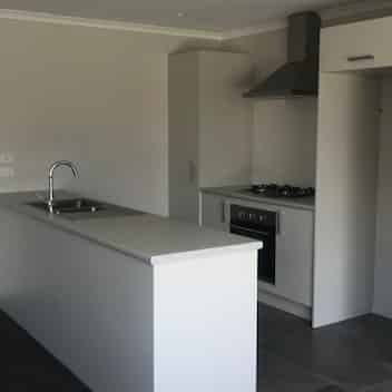 Sunny 3 bedroom house for rent!! - Photo 1