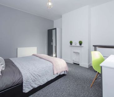 Double Room Near George Eliot Hospital | Close to Bermuda Park | No... - Photo 2