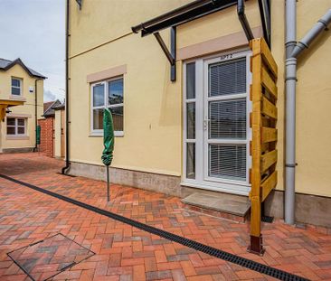 1 bedroom duplex to rent - Photo 4