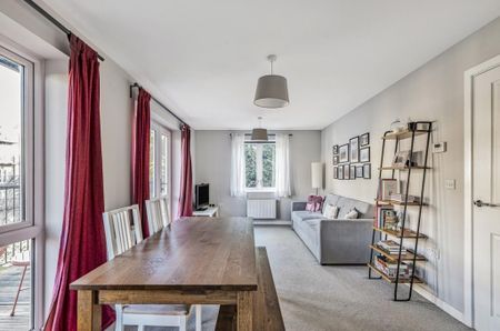 2 bedroom flat to rent - Photo 3