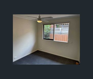 Ideally Located - Photo 4