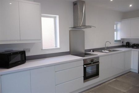 Room @ Anderson Crescent, Beeston, NG9 2PS - Photo 4