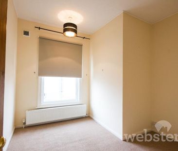3 bedroom end of terrace house to rent - Photo 4