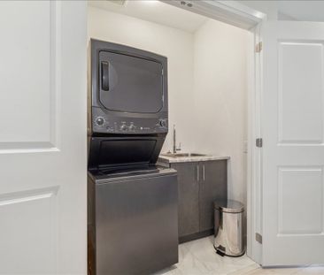 For Lease - 84 Salterton Circle, Vaughan, Ontario - Photo 6