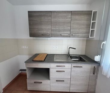 Location Appartement 1 pièce 31m² - Photo 2
